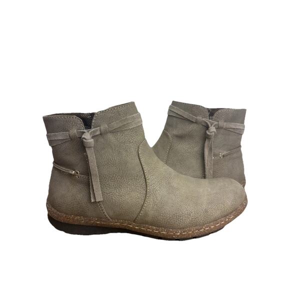 B.O.C Womens Sz 6 Leather Ankle Boots Addi Taupe Fall Booties - Picture 1 of 7